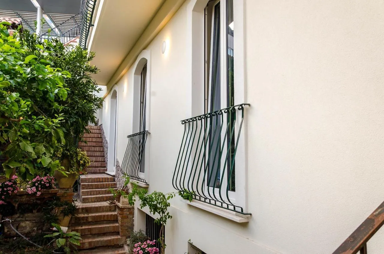 Bed and Breakfast Nero Rooms Ταορμίνα Ιταλία